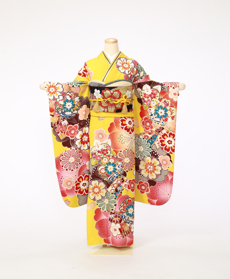 大きなお花柄に鮮やかな黄色のお振袖☆*.