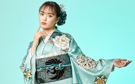 牡丹柄のワインレッドの振袖 - 振袖と写真スタジオ プルミエール| 大阪