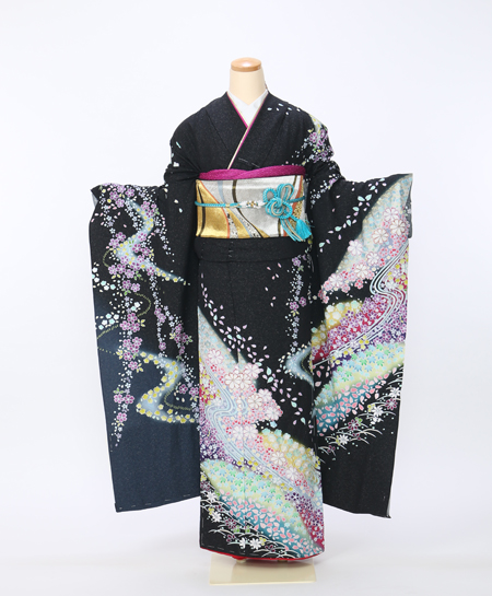 黒の大人可愛い振袖です
